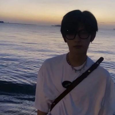 头像男成熟魅力 3