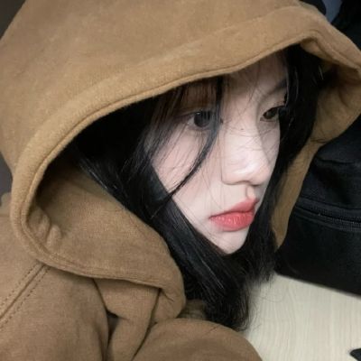 2023年最新头像真人女 2