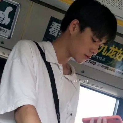 男生高级感头像微信 1