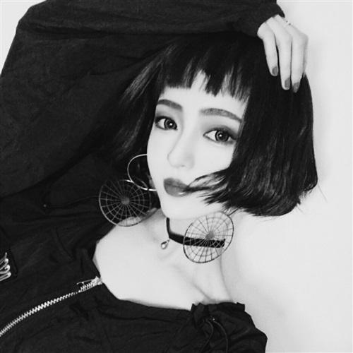 2次元头像女黑色 5