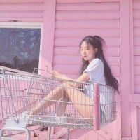 简历头像女 4
