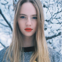 头像简约线条女 8