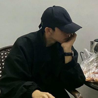 帅气男头像真人黑系 4