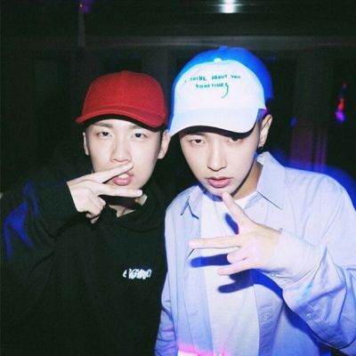 又野性又撩人的头像男 10