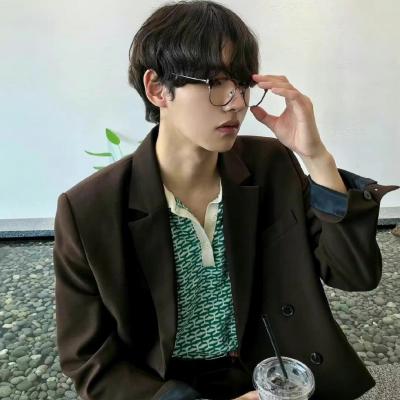 很酷的男士头像图片 5
