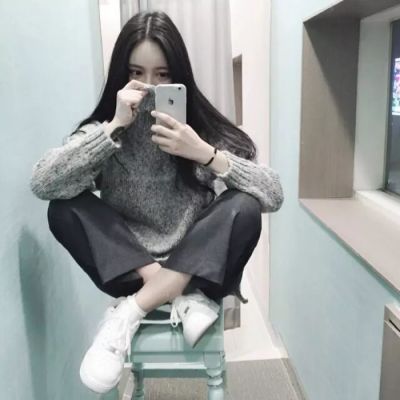 女生头像ins高级质感对镜自拍 7