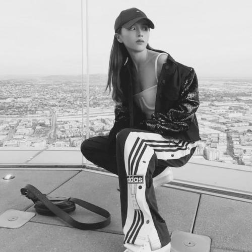 真人头像女霸气图片 1