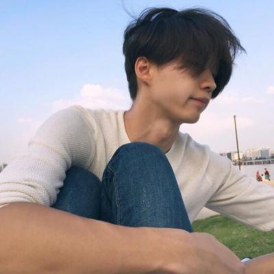 头像阳光开朗男 1