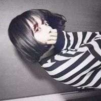 背后头像女 4