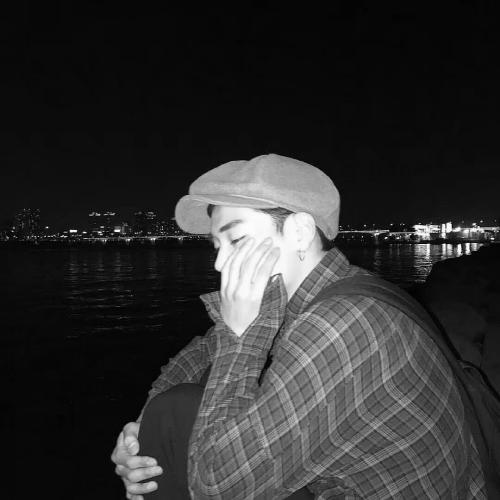 三笠头像超清黑白 3