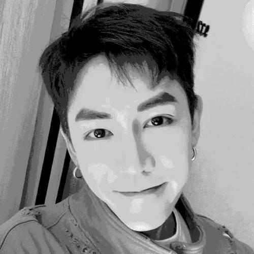 头像男简约大叔 7