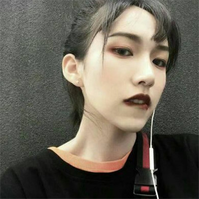 又拽又霸气的头像女 8