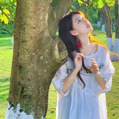 唯美绿色森系头像 4
