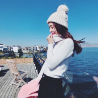 阳光海边女生头像