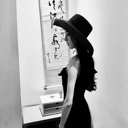 女生头像霸气高冷黑色 7
