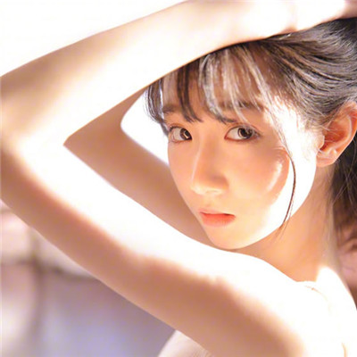 头像阳光积极向上女生