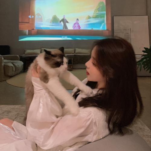 头像图片女生霸气冷酷真人 6