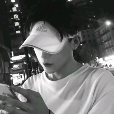 男头像ins高级质感不露脸 5