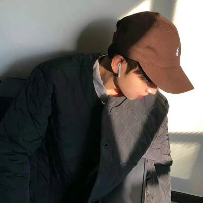 2023年超好看头像男 4
