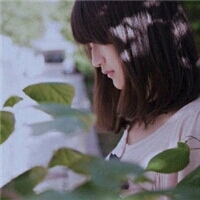绿色女生头像 1