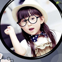 许嵩戴眼镜头像 2