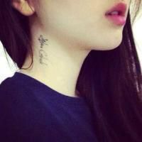 纹身图案女生头像 1