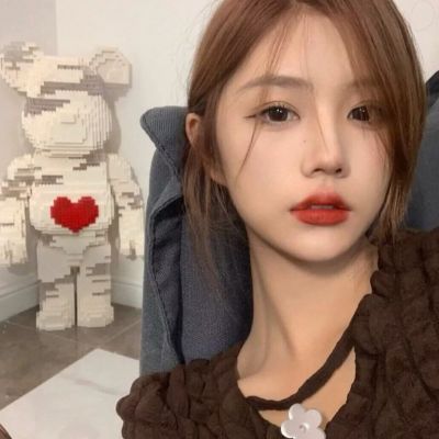 成熟魅力女人头像 6