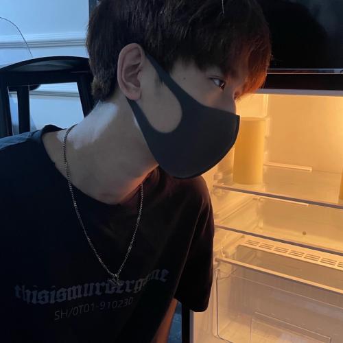 高颜值男生头像真人 2
