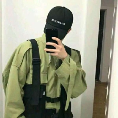 头像高冷霸气男真人 3