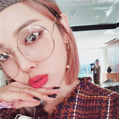 高级有质感的微信头像女 2
