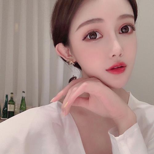 女生正面头像