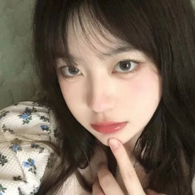 头像女温柔干净侧脸