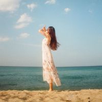 美女头像阳光清新海边 3