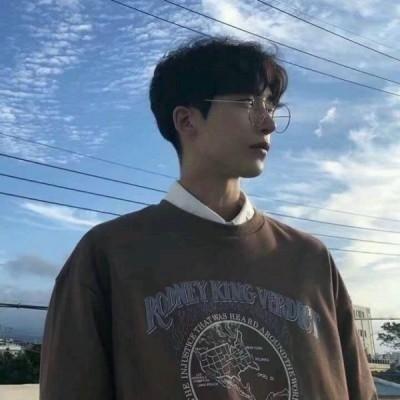 微信头像ins高级质感男2023 2