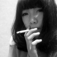 冷漠头像女伤感抽烟 2