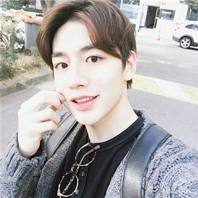 高清头像男成熟稳重 90后 9