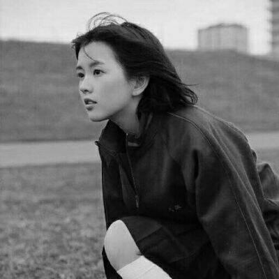 女生头像高冷戴帽子侧脸 5
