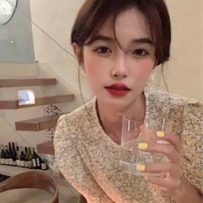 真人头像女挡脸白玫瑰 8