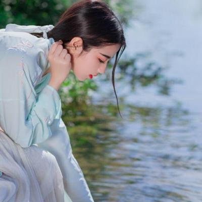 2023年女人好运头像意境 9
