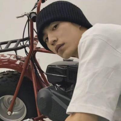 文艺头像ins高级质感男 4