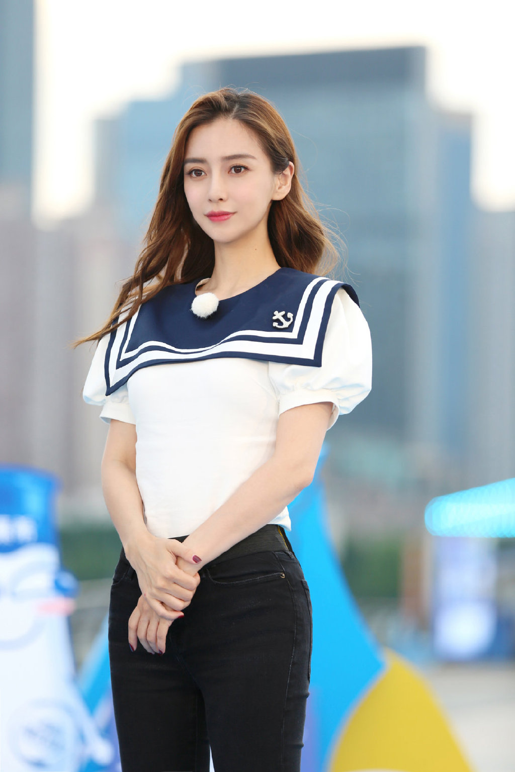 angelababy《奔跑吧》水手服造型图片 3