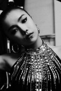 THE9黑白质感写真图片