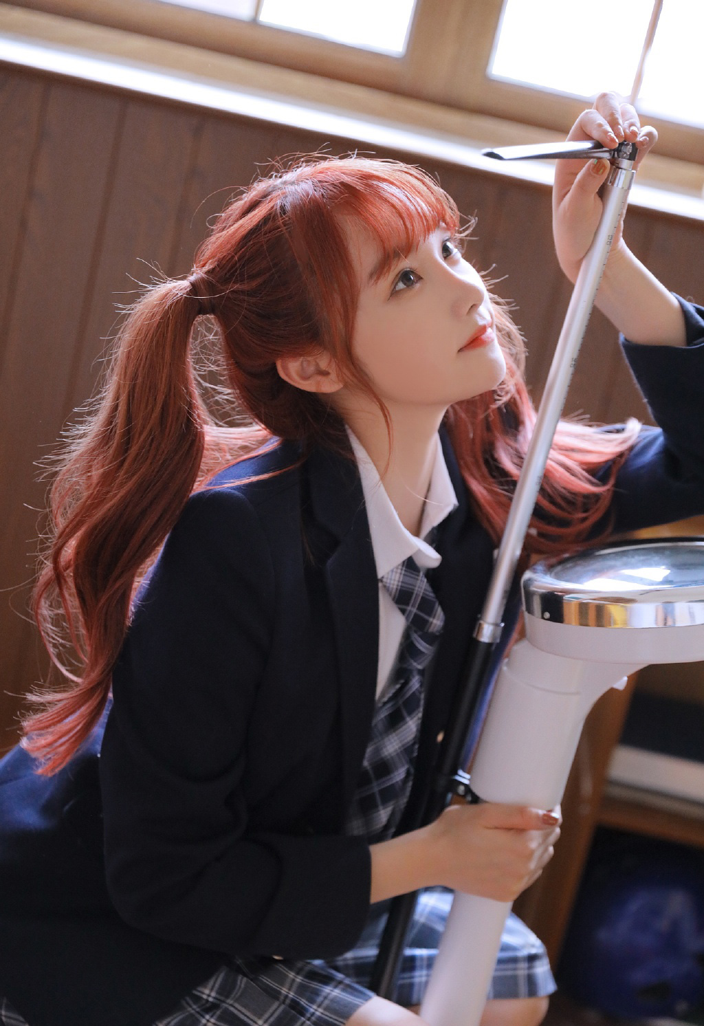 SNH48宋昕冉红发双马尾制服写真图片 6