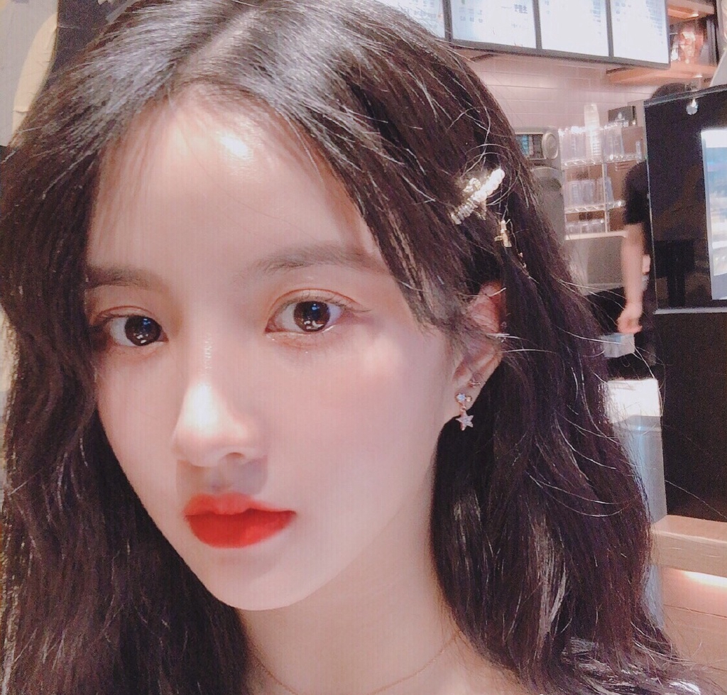 刘些宁清新甜美自拍图片 2