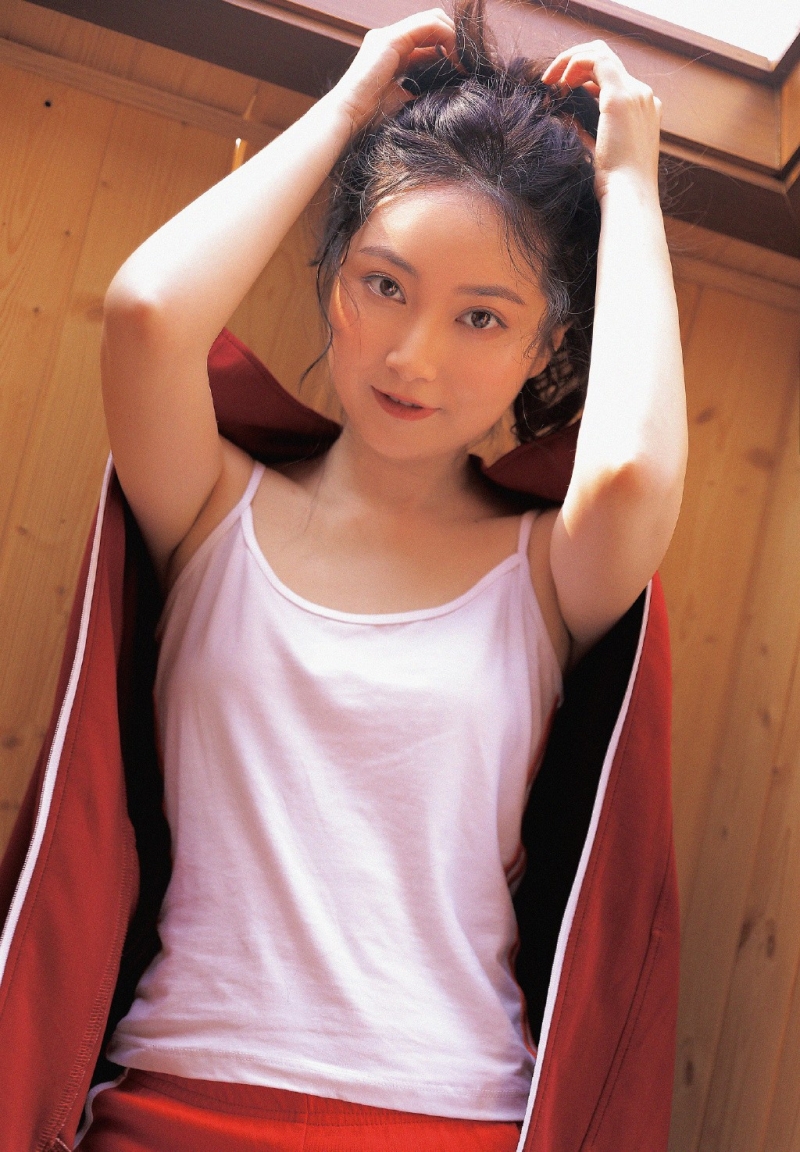 运动服妹子身高腿长苗条写真 2