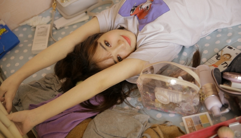 性感美人性格慵懒漂亮女生照片 6