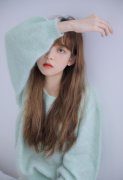 羊毛卷美眉清新秀气妹子图