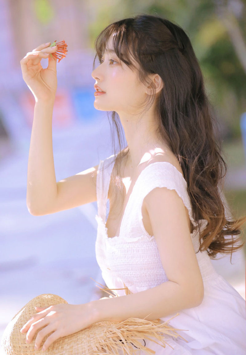 长腿美女俏皮活力性感诱人写真图片 4