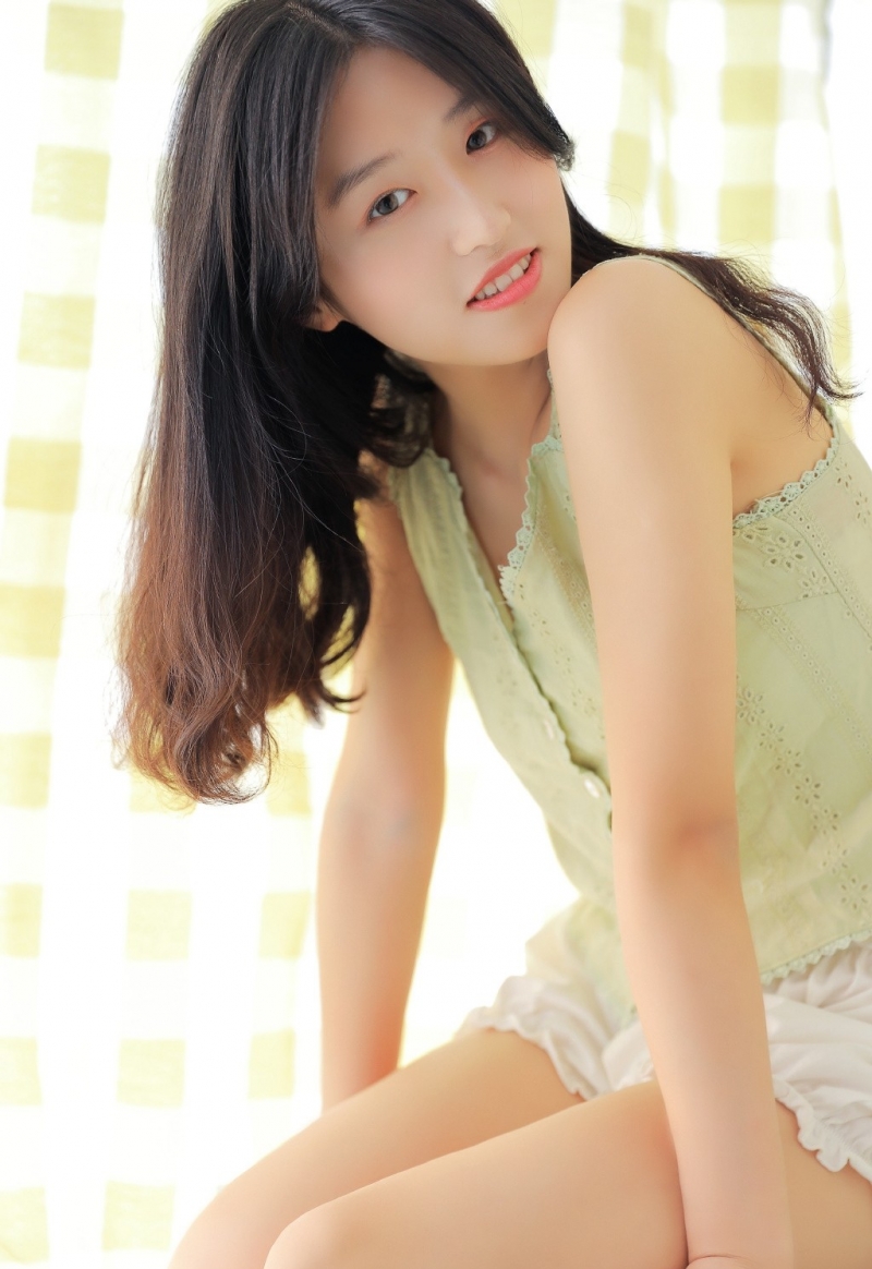 高颜值美女气质清甜可爱图片 3