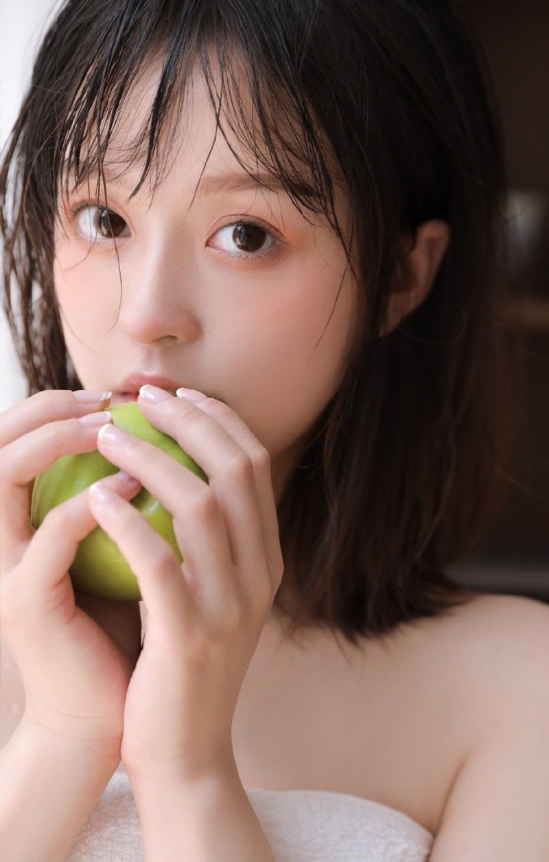 清纯美眉湿发诱惑美女写真 2